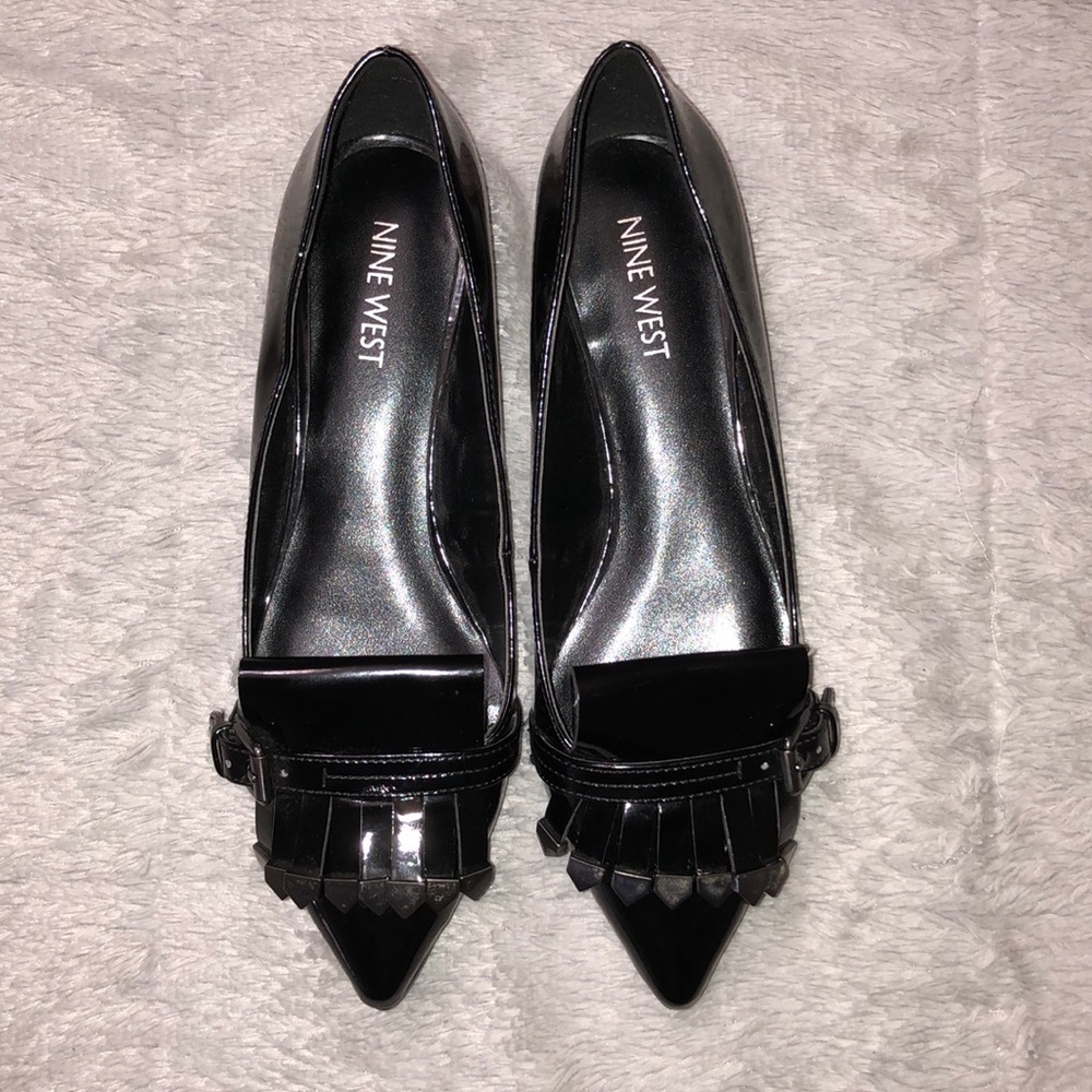 New Nine West Flats